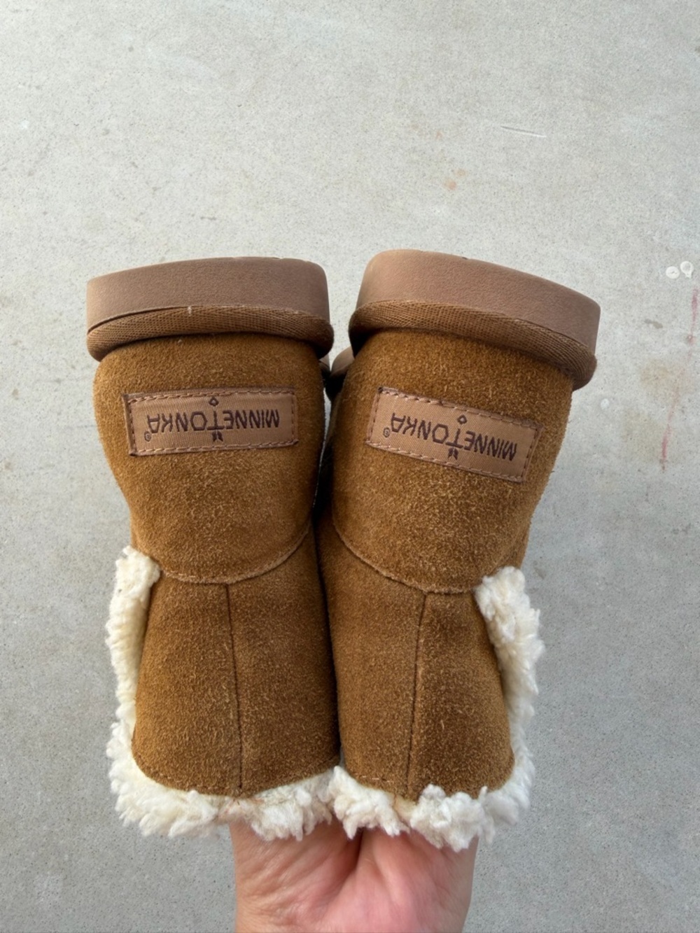 Minnetonka Suede Midwest Mini Boots Women’s Size 9 - Picture 10 of 10